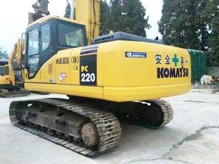 小松PC220-7挖掘机